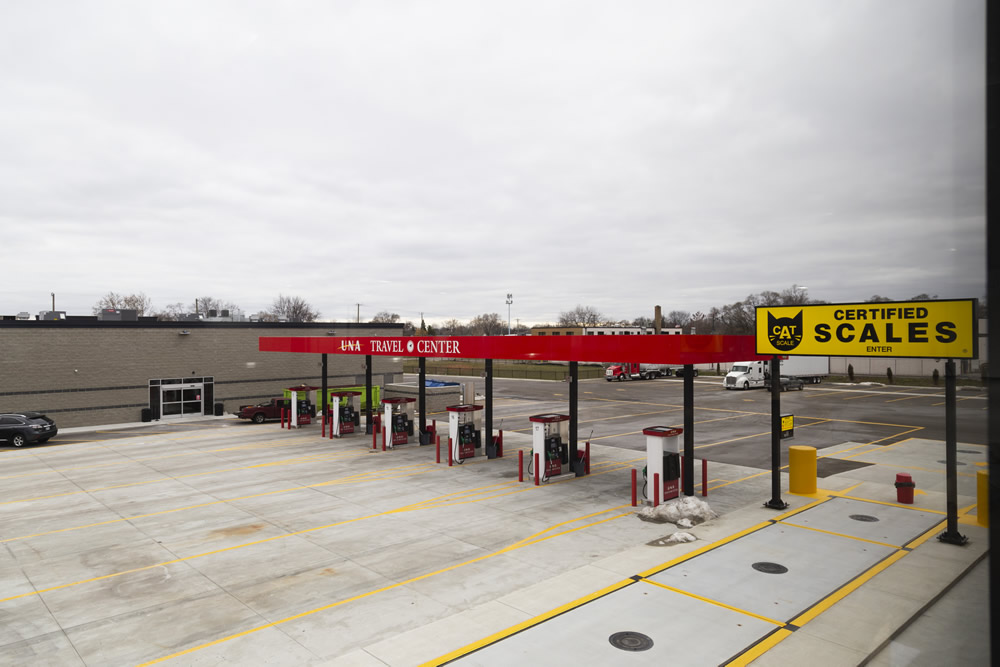 UNA Travel Center 1